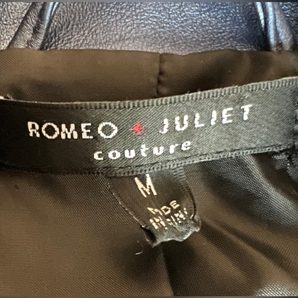 Romeo and Juliet Couture Vegan Leather Metallic Blue Crop Moto Jacket - Picture 4 of 9